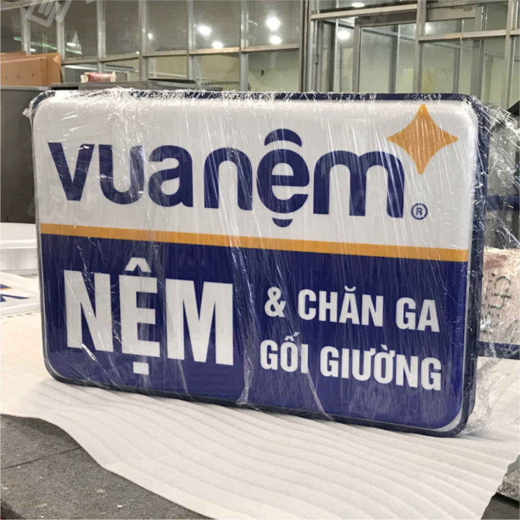 hop-den-mica-hut-noi